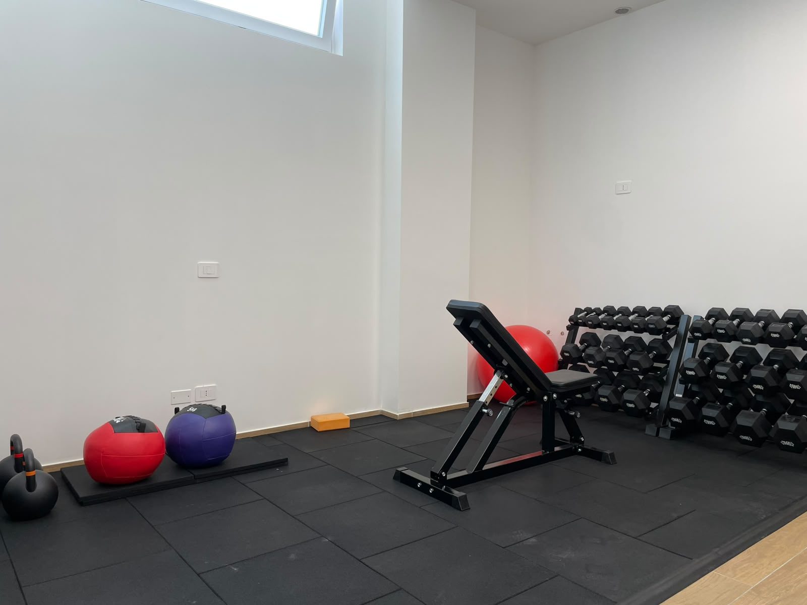Sala allenamento personalizzato dello studio Areté a Segrate